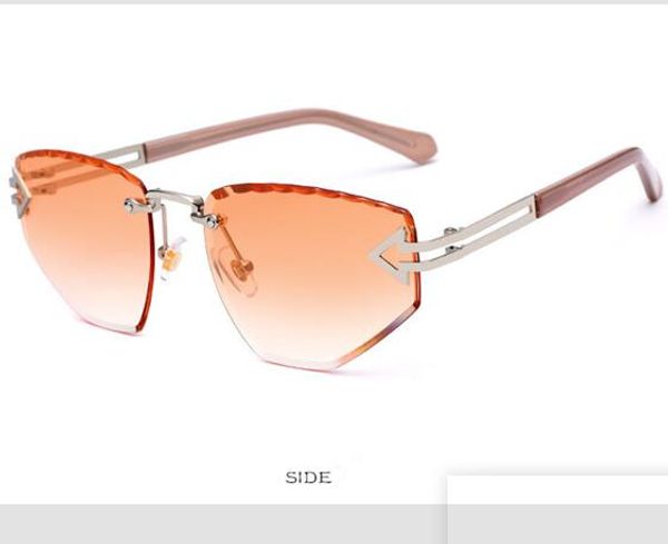 

2019 новые дизайнерские мужские солнцезащитные очки summer fashional brand женские солнцезащитные очки класса люкс с полной оправой высокого, White;black