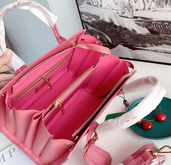 

2019 new women leather handbags female mother package bag hand mother bill of lading shoulder bag women bag