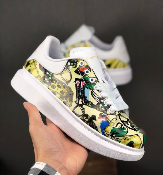 

pop designer luxury mens womens fashion comic luxury leather platform shoes flat casual shoes lady black red pink sneakers