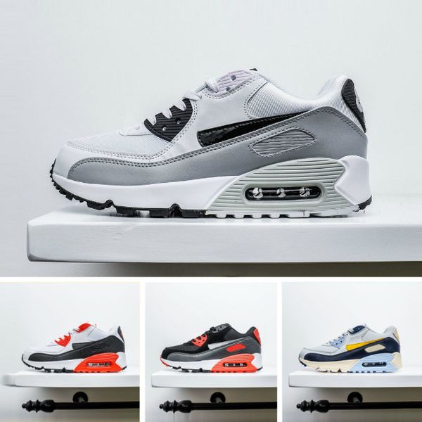 

2020 мужчины 90 кроссовки дизайнер desert ore кубок мира тройной белый черный красный от тапок 90х тренеры классические спортивные chaussure, Black