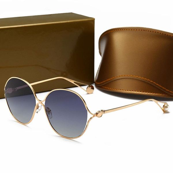 

2019 designer crystal women transparent fashion sunglasses rhinestone rays italian round sun glasses with logo, White;black