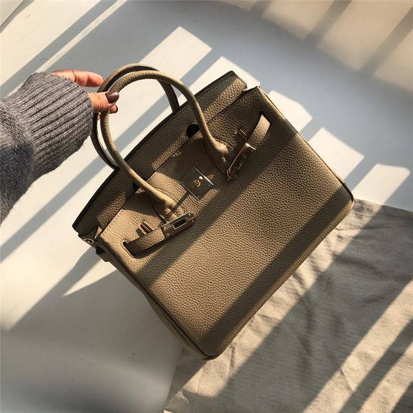 

дизайнер luxury leather hangdbag высокого качества сумка плеча мода несколько цветов / cfy2003101