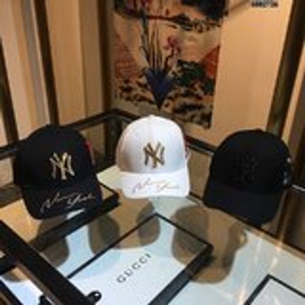 

Бейсболка с мешочком для хранения Необычное качество, детали также важны Кожаная
