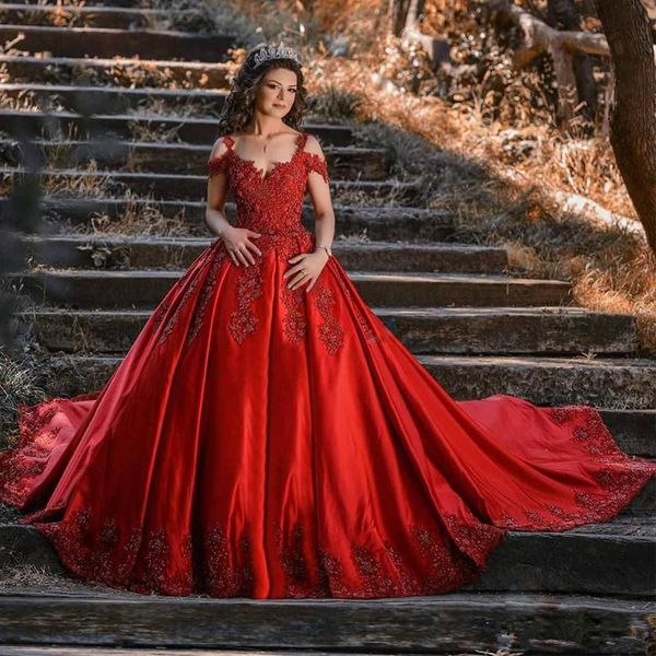 

2020 new red satin vintage boho wedding dresses plus size wedding gown bling long train camo princess wedding dress, White