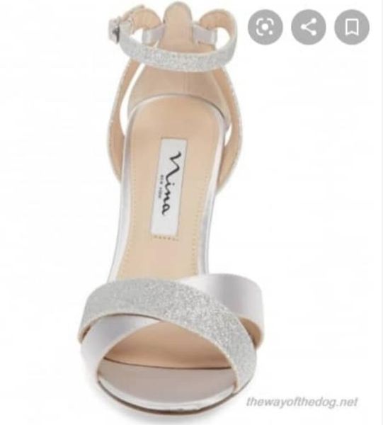 

2020 fashion luxury wedding shoes bridal shoes women designer sandals women pumps new gold ladies party shoes in stock, Black