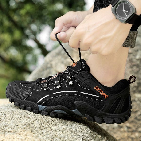 

2019 new arrival outdoor hiking shoes trekking millitary tactical shoes sneakers breathable camping hiking boots hunting
