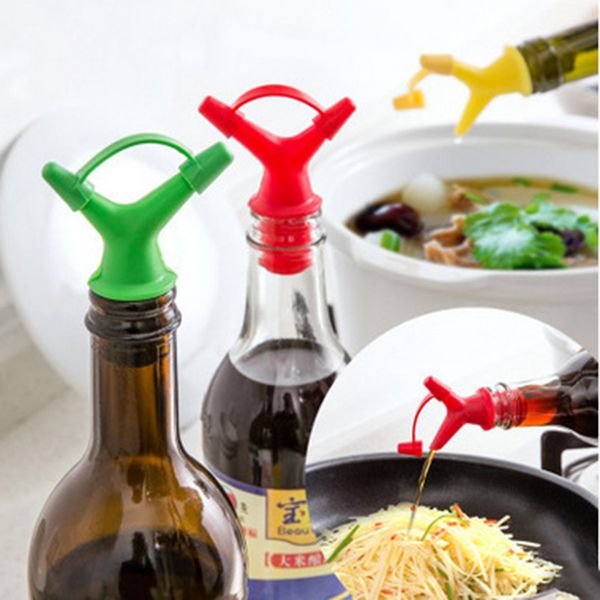 

cooking kitchen tool creative double head liquid ser silicone soy sauce deflector wine liquid ser bottle deflector
