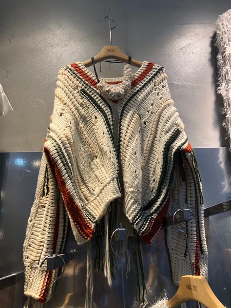 

2020 v neck pull femme autumn winter women's korean v-collar colour matching knitted sweater woman short streetwear jumpers ripped, White;black