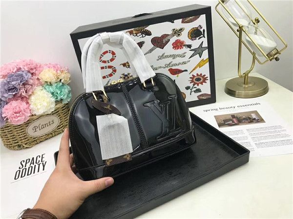 

New Designer Women Shoulder Bag Crossbody Shell Bags Fashion Messenger Bag Female Leather Handbags High Quality Totes 121#62