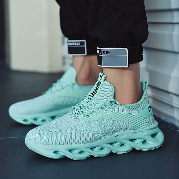 

knitted personality fashion casual shoes breathable men's shoes sports