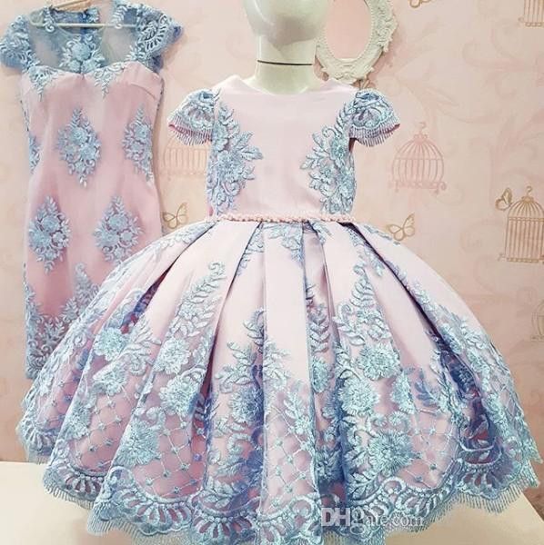 

2019 икаѬнй жемђг кѬђжева лђки веок девђка пла cap Ѭђкава балное плае ма White;red