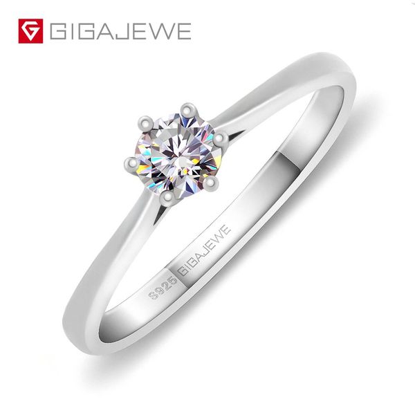

gigajewe 0.3ct 4mm round cut ef vvs1 moissanite 925 silver ring diamond test passed fashion love token fashion girlfriend gift, Golden;silver