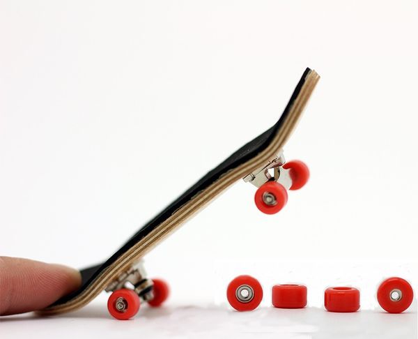 

professional mini fingerboard toys small skate board fun wooden finger skateboard toys for children tech