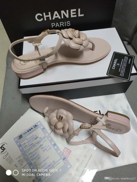 

2020 new style women's sandals, simple and fashionable, designers design a variety of colors to choose from, Black