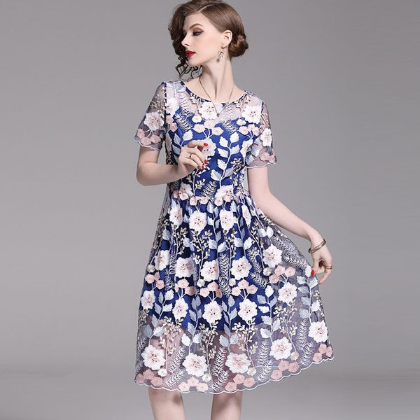 

2019 autumn round neck hollow out short sleeve quality embroidered self-cultivation split joint a a-line skirt. dress, White;black