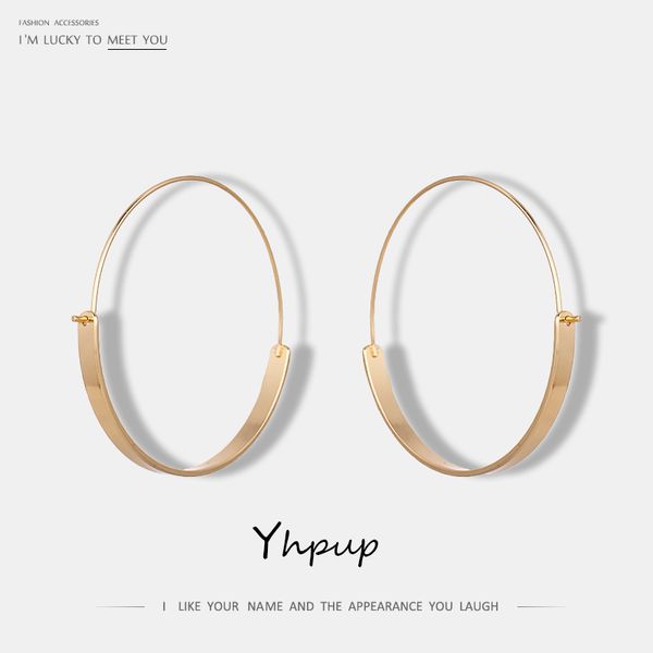 

yhpup 2019 новый бренд персонализированных моды золото большой круглый обруч серьги сплава цинка ювелирных изделий модные шарм круг серьги ж, Golden;silver