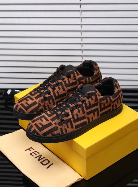 

fast delivery high-end luxury men's casual sneakers triple fashion design brand platform men's shoes classic vintage pattern size, Black