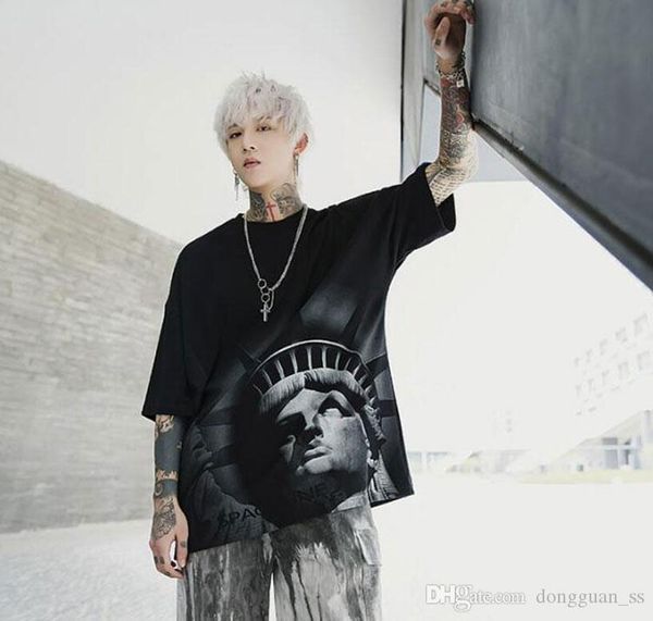 

в наличии ins статуя свободы печати футболка 2020ss мужская футболка хип-хоп уличная футболка лето с коротким рукавом хлопок, White;black