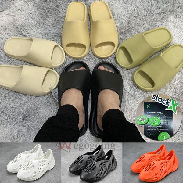 

2020 kanye west slides foam runner bone desert sand slippers luxury fashion designer sandal resin beach casual shoes mens slipper stock x, Black