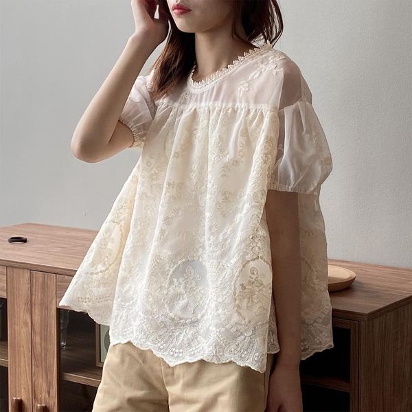 

2020 summer new korean style cute embroidered lace short puff sleeve loose shirts womens and blouses, White