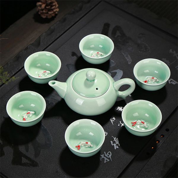 Venda imperdível Conjunto de chá de cerâmica Kung Fu Celadon Peixe Xícara de chá Bule requintado Conjunto criativo Conjunto de chá Preferência de serviço