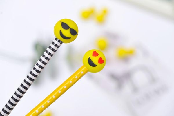 

novelty high 3cm tpr mini suction cup toy 8 different expressions stationery sucker promotional toy pen loop