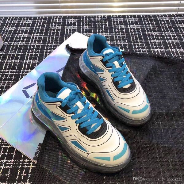 

low-flattriple s clear sole sneakers, r brand casual sneakers, stylish flat-bottomed comfort type, with original box,ss