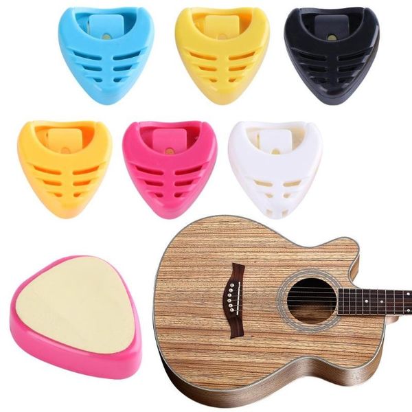

1 pcs guitar pick plectrum holder portable plastic heart shape guitar pick plectrum holder case(random color