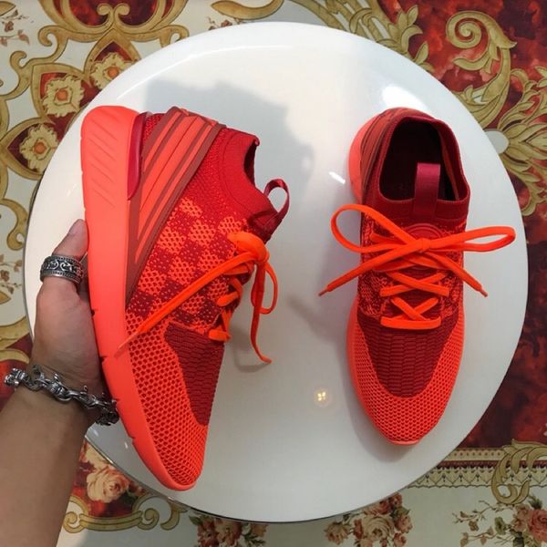 

2020 luxury red bottom sneakers casual shoes mens womens black lows spikes flats loafers pik boat genuine leather design man woman shoe, Black;red