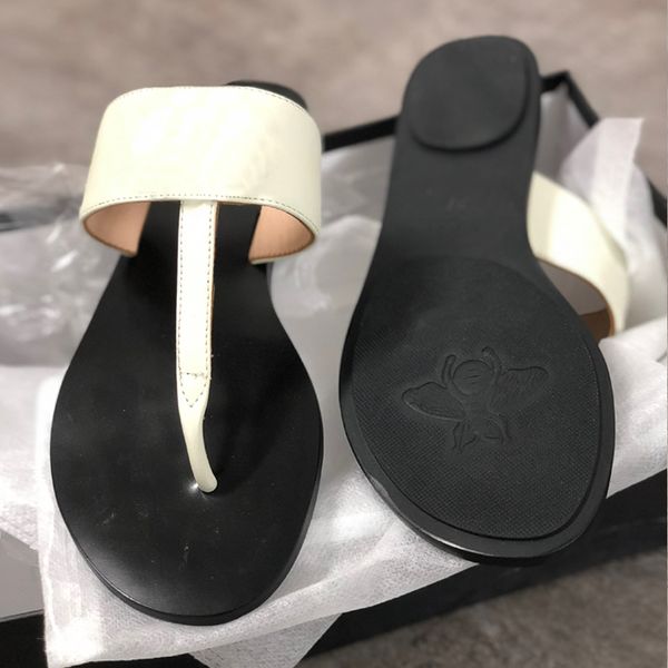 

luxury designer women flip flops Leather thong sandal with Double Metal Summer slipper fashion designer shoes Large size 34-42