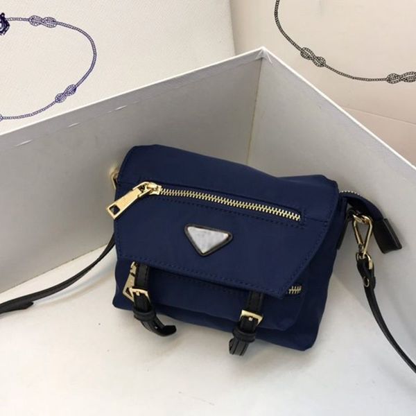 

luxury designer bags 2020 brand fashion shoulder bags men and women message bag nylon flap cover bags crossbody bag elling