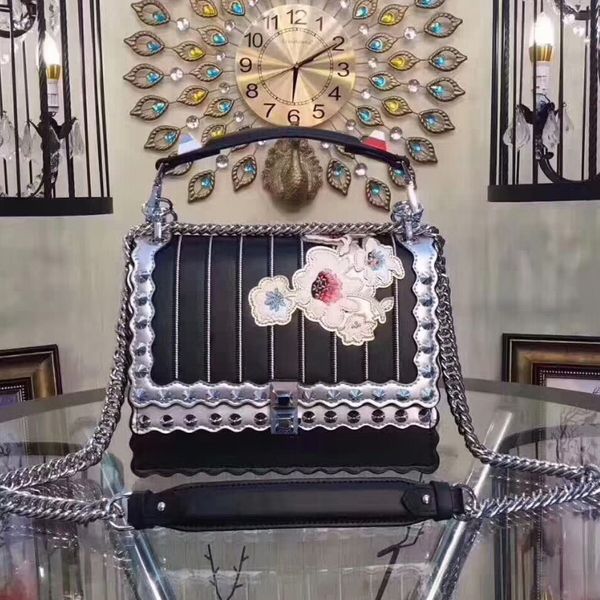 

роскошь дизайнер женщины сладких цепи crossbody мешки плеча цветочные бумажники рифленого край ладья складки цветочных сумки свободная перев