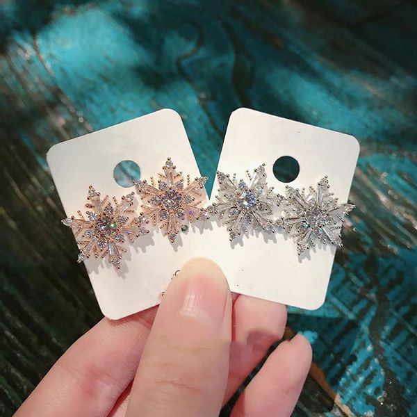 

fashion snowflake stud earrings cz cubic zircon stone female flower earring for wedding bridal party jewelry christmas gift, Golden;silver