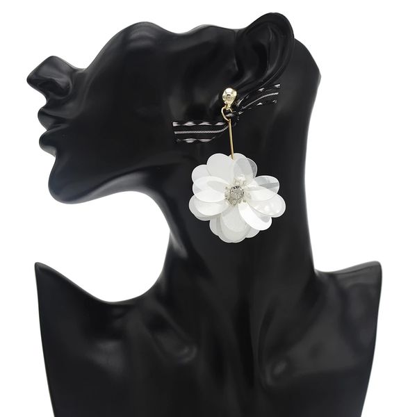 

new arrived trendy gold plated lace crystal sequins flower dangle earrings, Silver