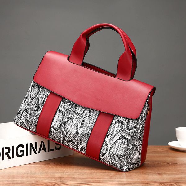 

женин boston мека Ѭђка змей пеа локђной ђмка плео новой Ѭокона бола