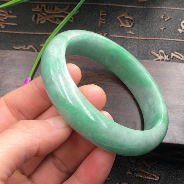 

natural burmese yu bean green bracelet, Black