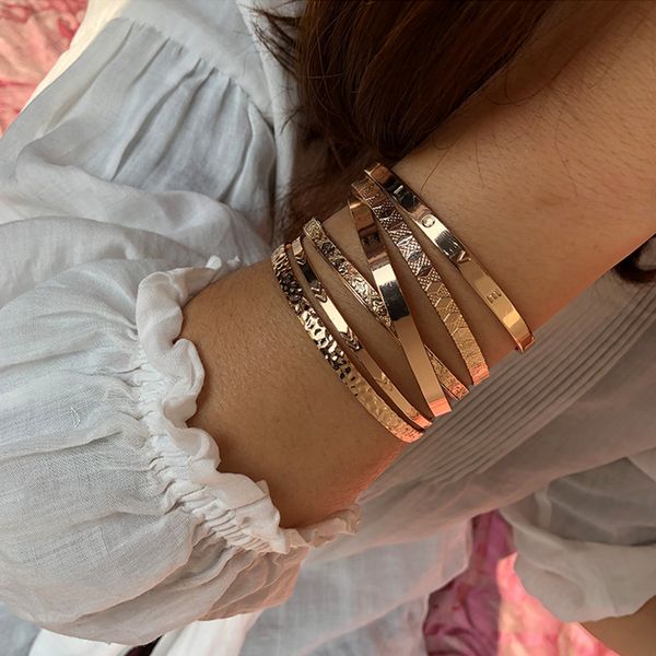 

2pcs/set personality women bracelets engraved letter love open gold wide bangle set exaggerated birthday party jewelry, Black