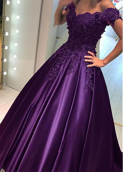 

a-line prom dresses 2018 new sweetheart neck sweep train lace with beaded long formal gown evening dresses, Black