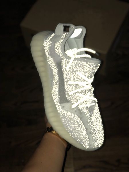 

the new men's and women running shoes designer sneakers super perfect v3 true from static reflective leisure sport running shoes