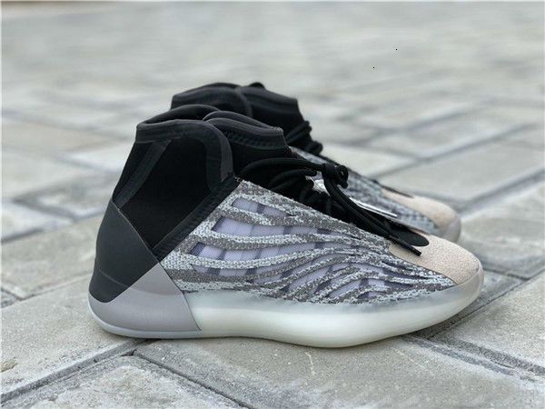 

new 2019 quantum static white mid mens basketball for men kanye west designer sport sneakers outdoor shoes