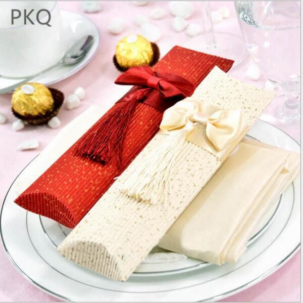 

40pcs 22.2*5.5*2.5cm long style pillow box red/beige paper sweet candy box new cardboard craft gift tassels wedding supply
