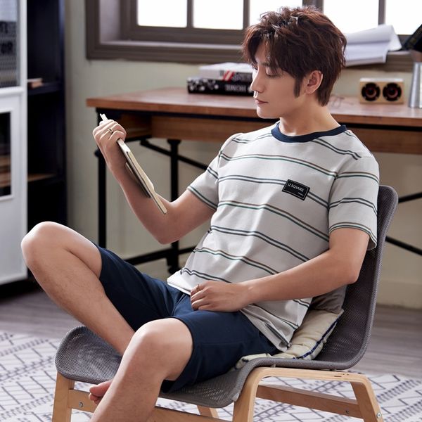 

pajamas summer coat pullover men's cotton pullover thin outer wear summer men's short sleeve shorts home wear suit, Black;brown