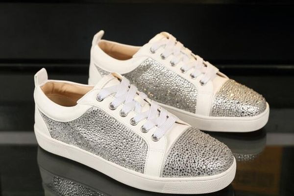 

2020 designer fashion red bottoms shoe studded spikes flat sneakers for men women glitter party lovers genuine leather casual rivet sneaker, Black