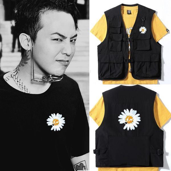 

quan zhilong same coat style daisy tide brand multi-pocket functional tactics vest outer coat hip-hop hip-hop vest, Black;white