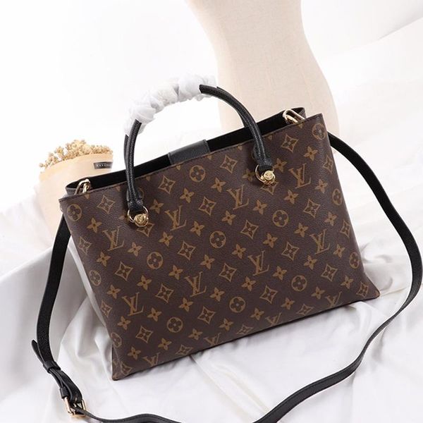 

2021 new arrival women bag large capacity handbags designer luxury lady bag classic women shoulder bag simple style trend messenger bags sal