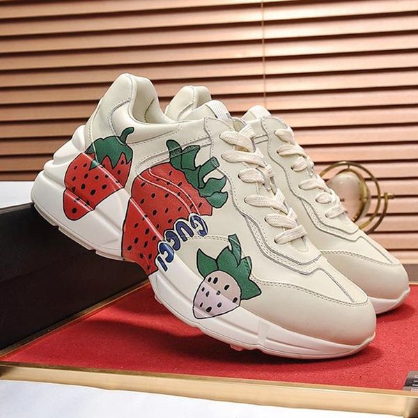 

2021 fashion men 's rhyton sneaker with strawberry print men 's shoes comfortable casual sports low lace -up men shoes chaus, Black