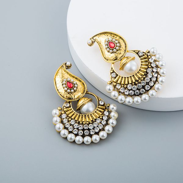 

2020 fashion new female bohemian bronze inlaid pearl earrings trend indian bride earrings retro ethnic style earrings