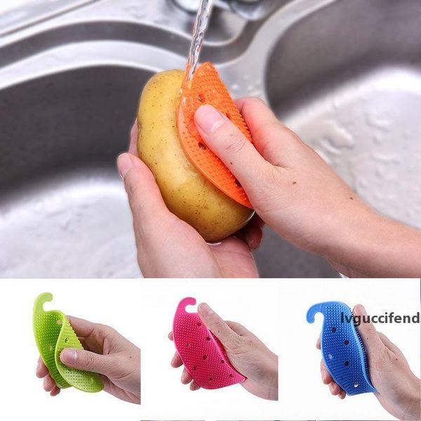

wholesale practical kitchen tools pvc vegetable brushes, many colors to choose pvc brushes pvc fruit brushes