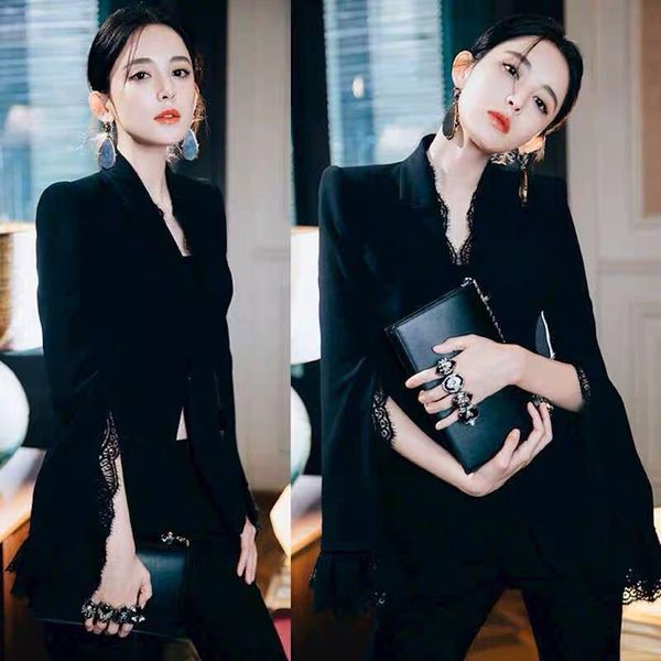 

gulinazar star same coat lace small suit women's coat 2019 autumn new slim lace stitching black top, White;black