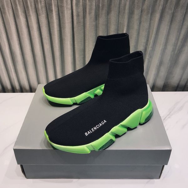 

r luxury and leisure, fashionable speed graffiti sneakers, comfortable platform socks shoes, size 35-45 (with original box),ss